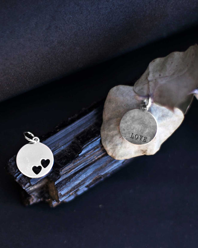 PINGENTE MEDALHA CORAÇÕES