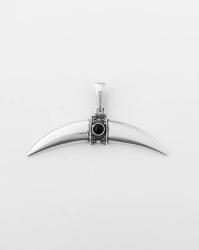 PINGENTE DENTE DE SABRE- ÔNIX